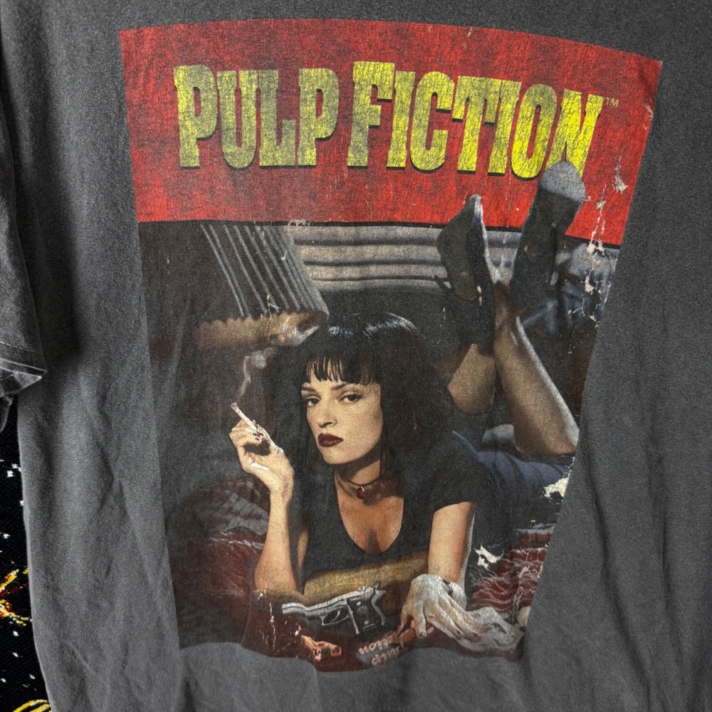 Pulp Fiction Mia Wallace Movie Poster Graphic Tee Gray Large Quentin Tarantino